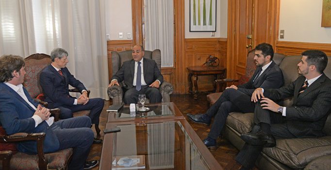 el-gobernador-recibe-al-embajador-de-suiza-03