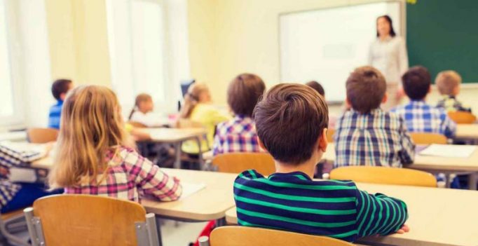 nissos-en-clase-e1540396480396